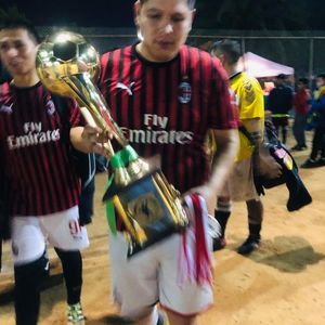 Meet your Posher, Adolfo